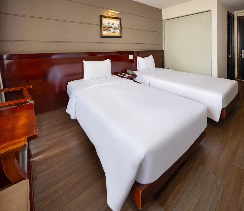 Centersea Hotel На Транг Екстериор снимка